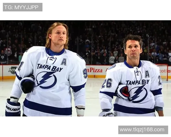 国际球星足球江的成长之路与辉煌成就全面解析